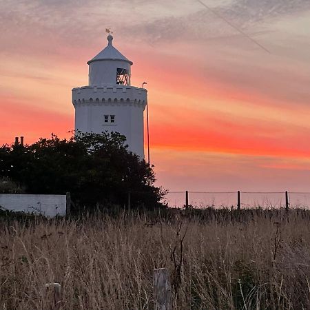 Fab Stay Uk - Coastal And Country Retreat With Free Secure Off Road Parking Minutes From Both Dover And Deal Eksteriør bilde