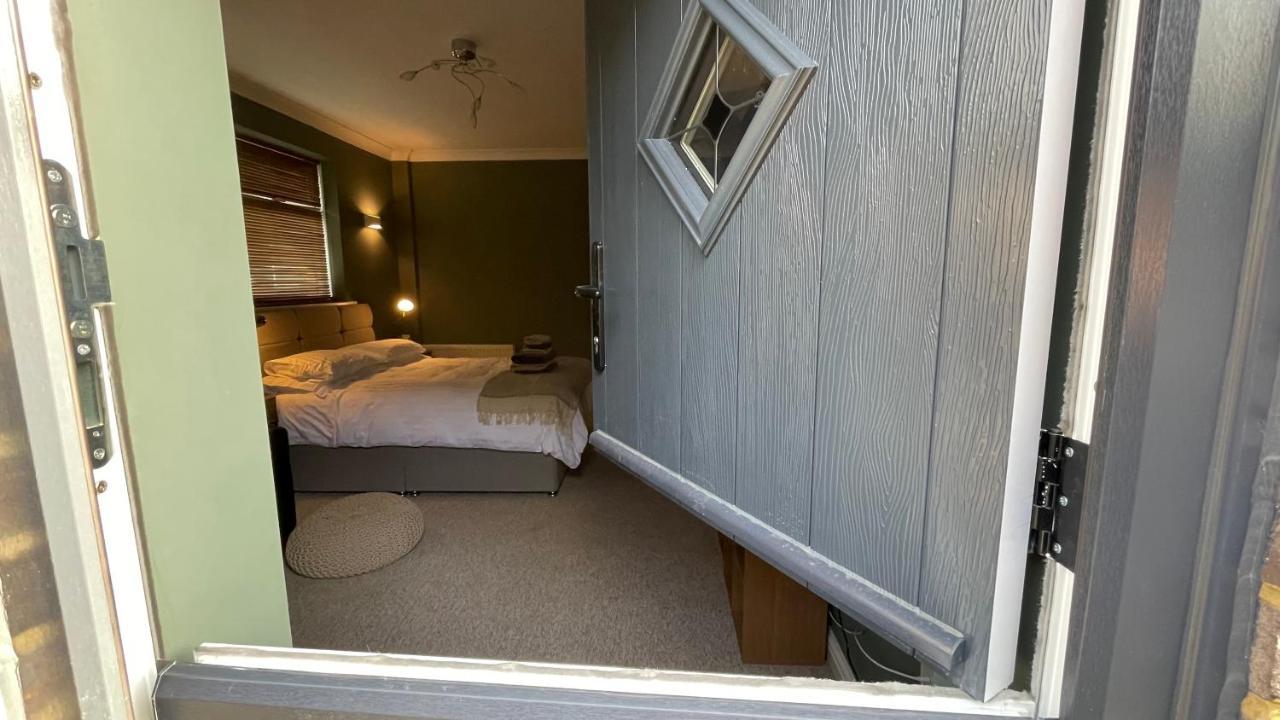 Fab Stay Uk - Coastal And Country Retreat With Free Secure Off Road Parking Minutes From Both Dover And Deal Eksteriør bilde